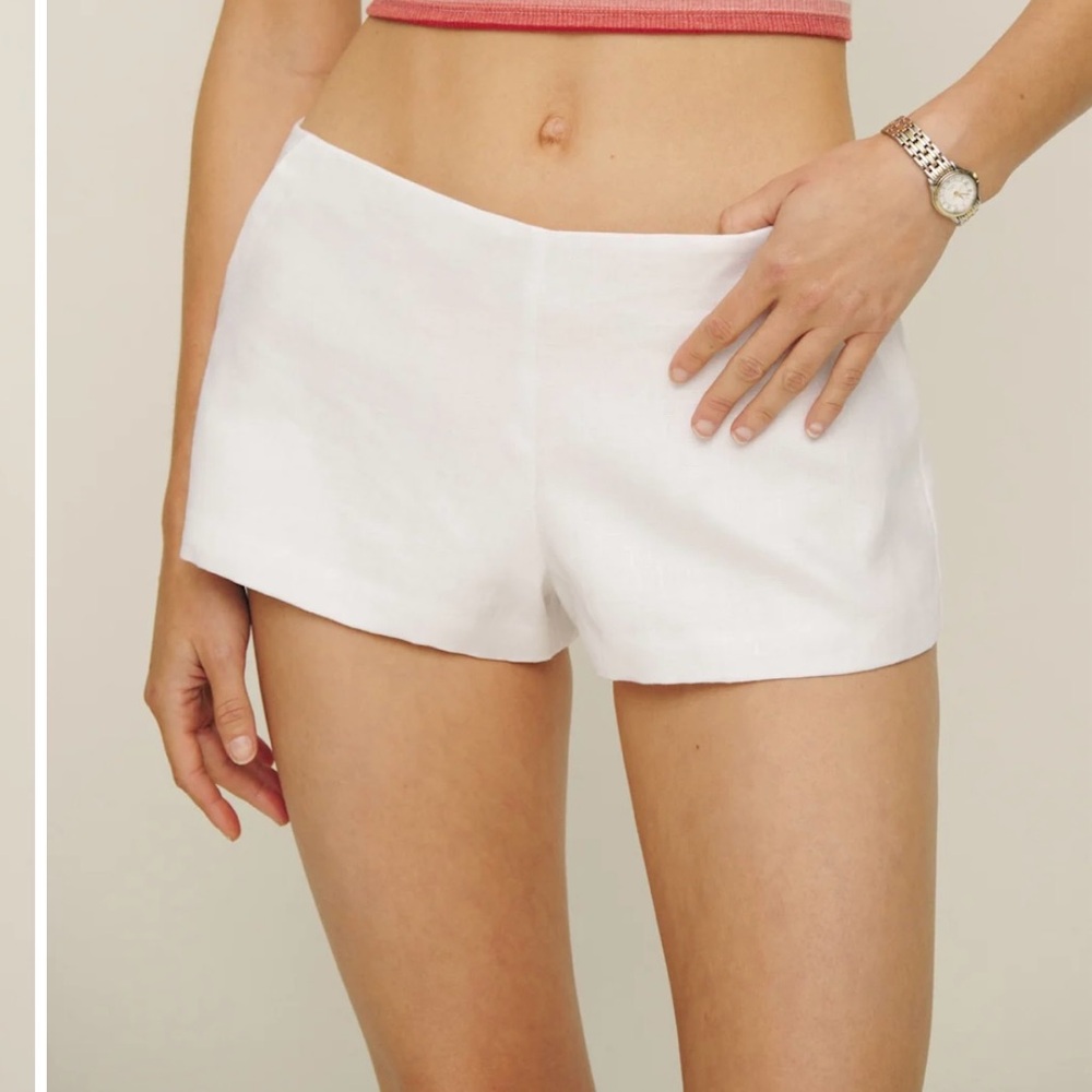 NWT Reformation June Low Rise Linen Shorts